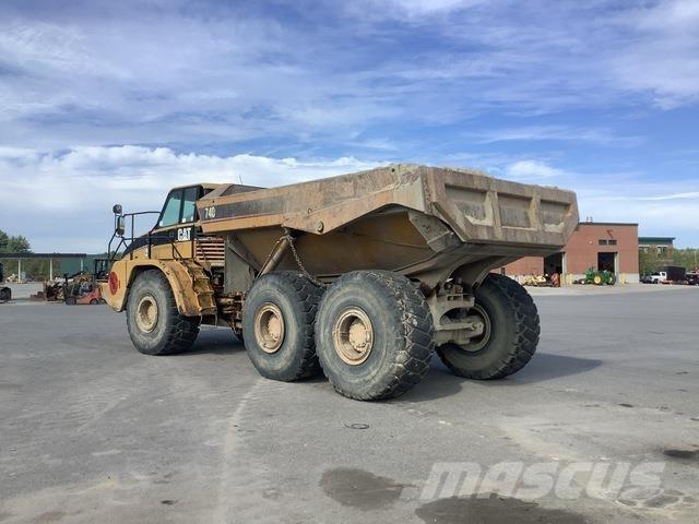 CAT 740 Csuklósdömperek