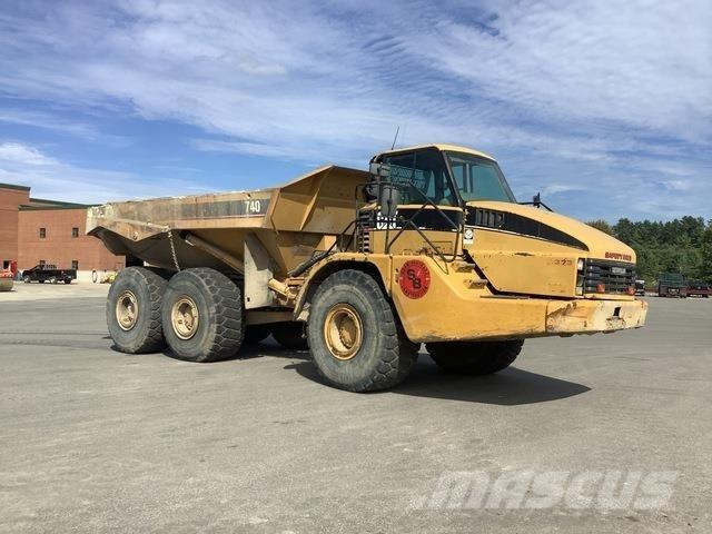 CAT 740 Csuklósdömperek