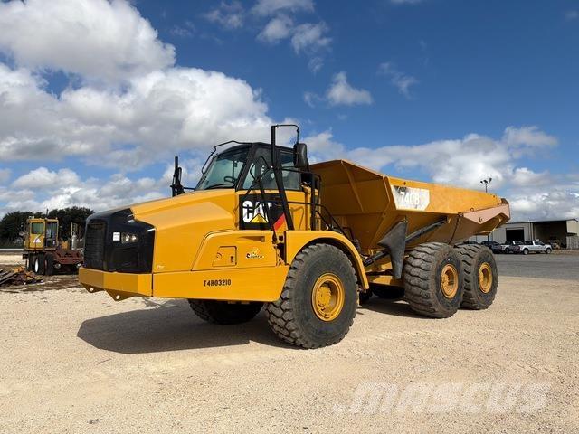 CAT 740B Csuklósdömperek