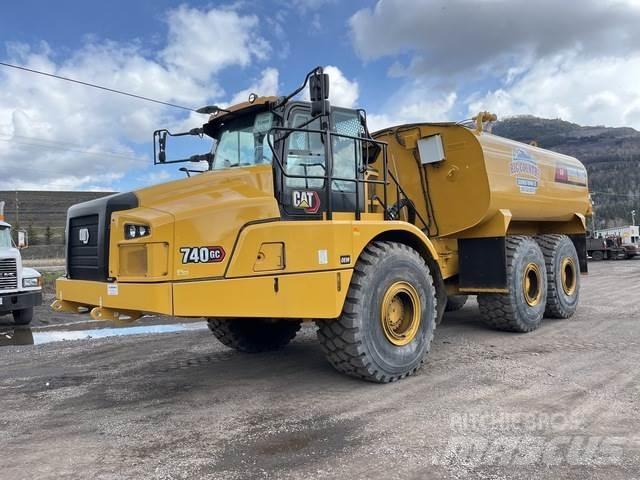 CAT 740GC Vízszállító teherautók