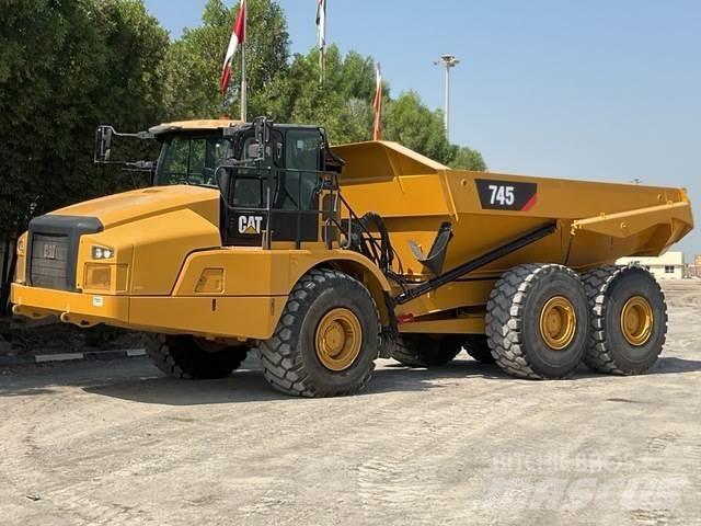 CAT 745 Csuklósdömperek
