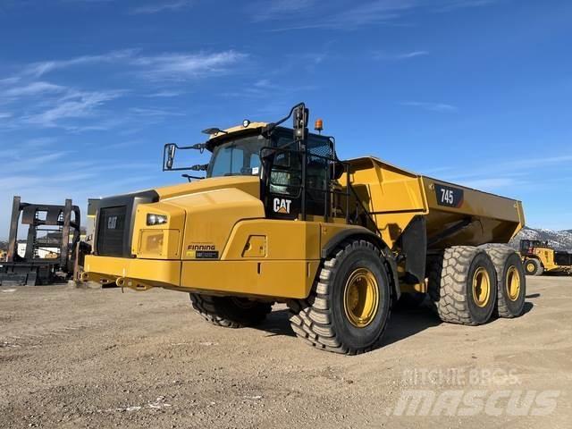 CAT 745 Csuklósdömperek