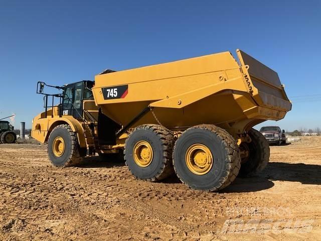CAT 745 Csuklósdömperek