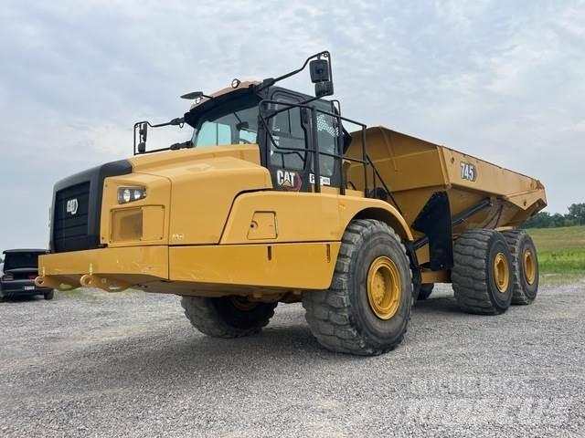 CAT 745 Csuklósdömperek