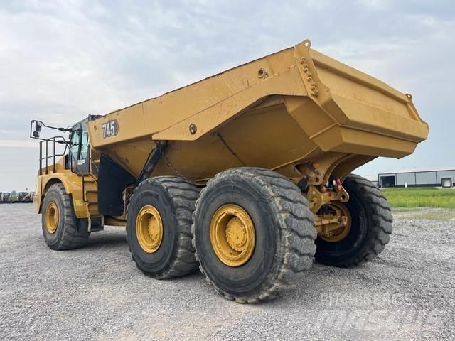 CAT 745 Csuklósdömperek