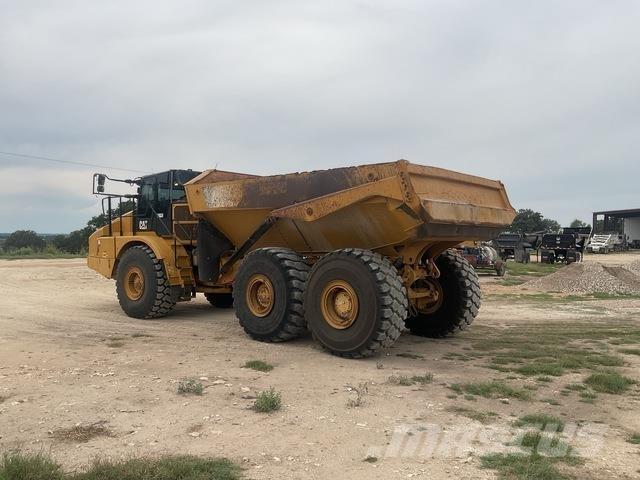 CAT 745 Csuklósdömperek