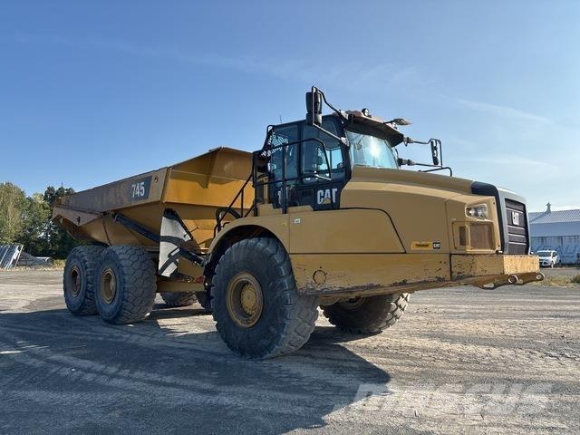 CAT 745 Csuklósdömperek