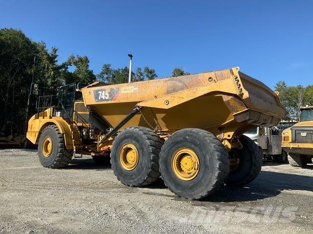 CAT 745 Csuklósdömperek