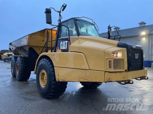 CAT 745C Csuklósdömperek