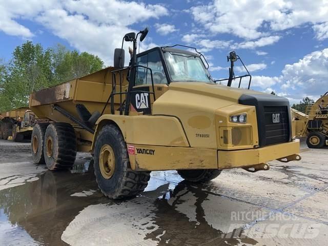 CAT 745C Csuklósdömperek