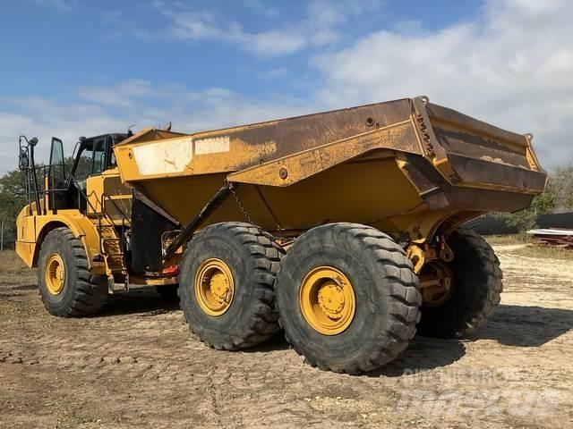 CAT 745C Csuklósdömperek