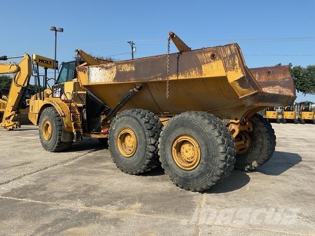 CAT 745C Csuklósdömperek