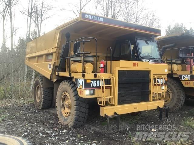CAT 769D Csuklósdömperek