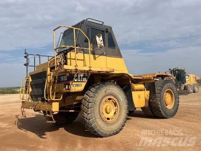 CAT 769D Csuklósdömperek