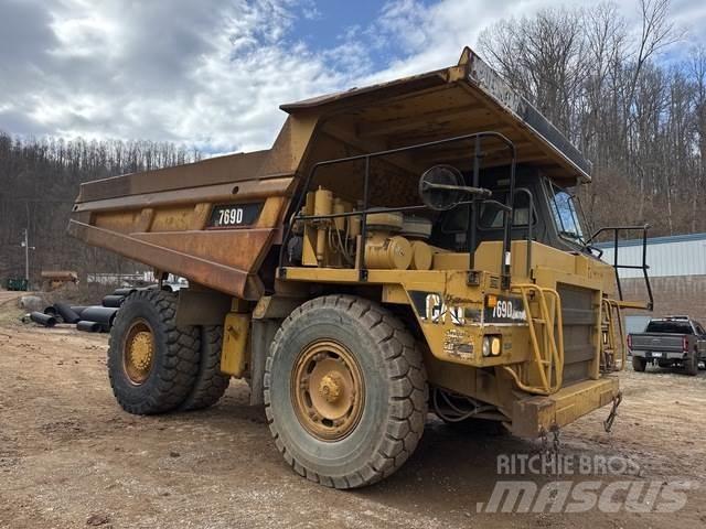 CAT 769D Csuklósdömperek