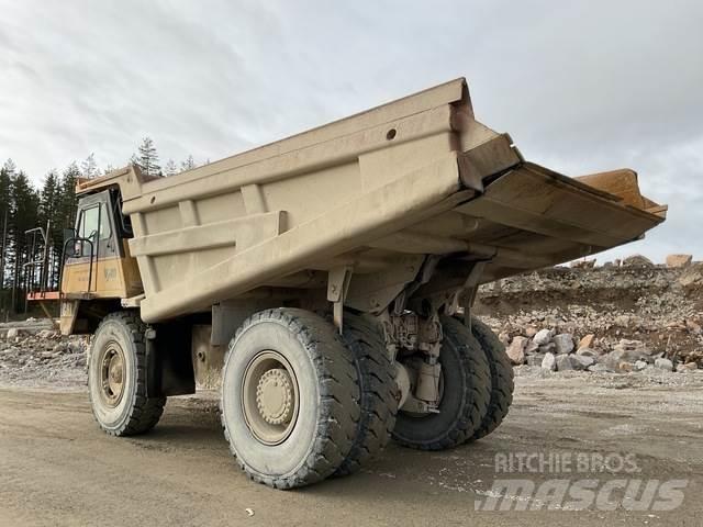 CAT 771D Csuklósdömperek