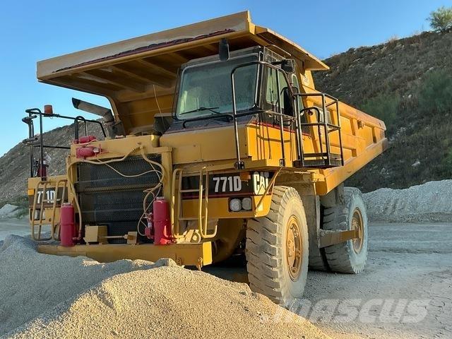 CAT 771D Csuklósdömperek