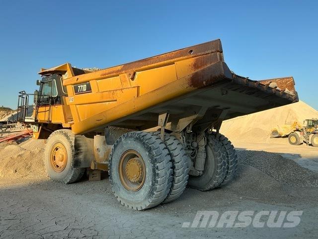 CAT 771D Csuklósdömperek