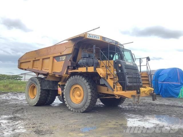 CAT 773F Csuklósdömperek