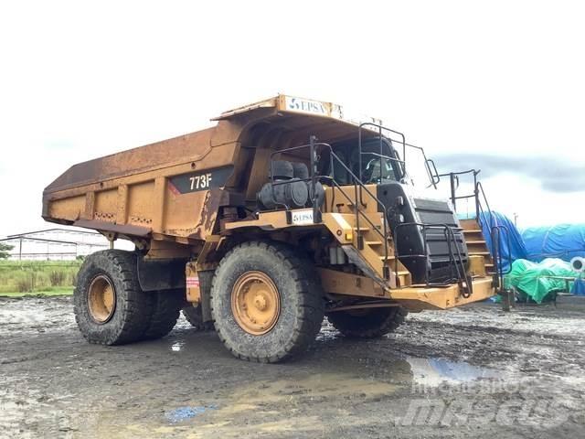 CAT 773F Csuklósdömperek