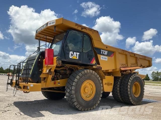 CAT 773F Csuklósdömperek