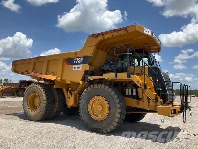 CAT 773F Csuklósdömperek