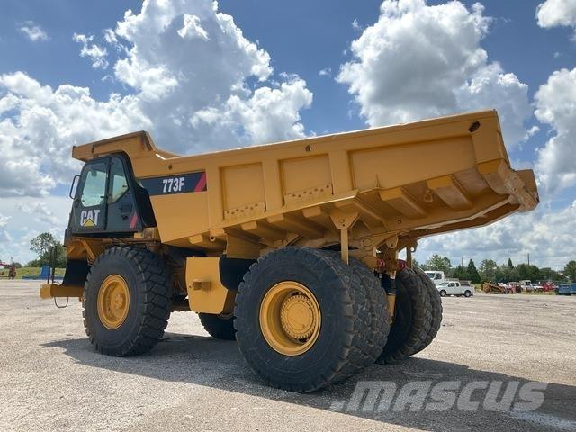 CAT 773F Csuklósdömperek