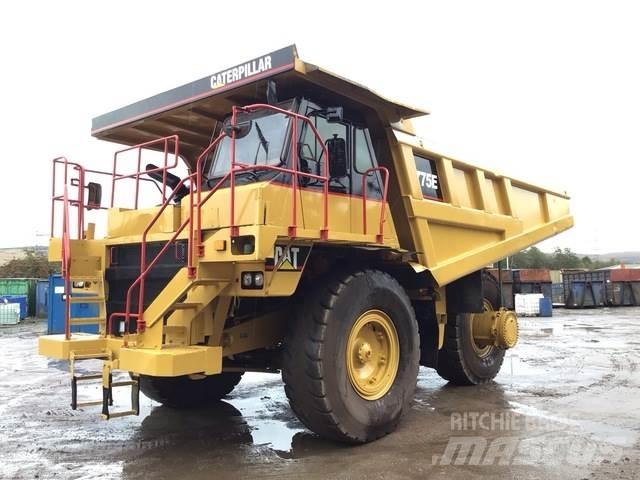 CAT 775E Csuklósdömperek