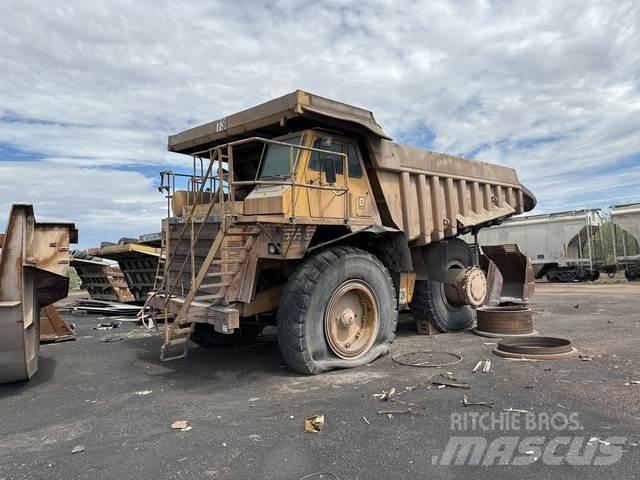 CAT 777B Csuklósdömperek