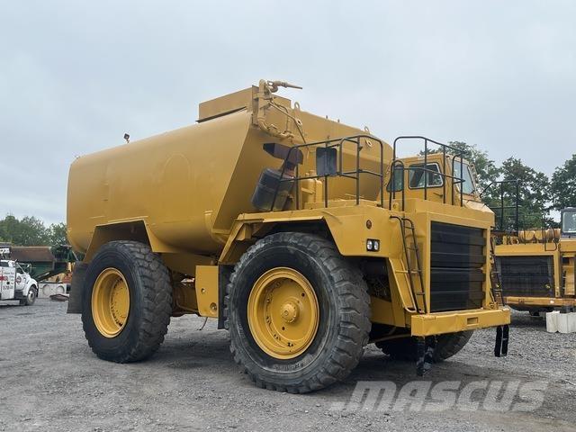 CAT 777B Vízszállító teherautók