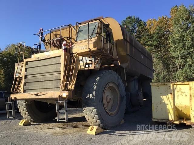 CAT 777C Vízszállító teherautók