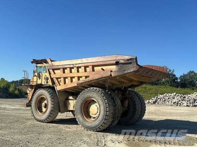 CAT 777C Csuklósdömperek