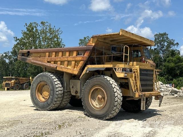 CAT 777C Csuklósdömperek