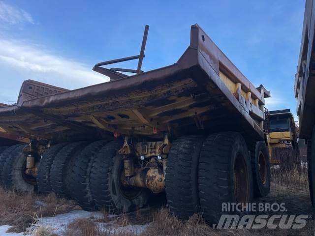 CAT 777D Csuklósdömperek