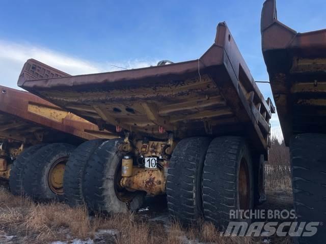 CAT 777D Csuklósdömperek