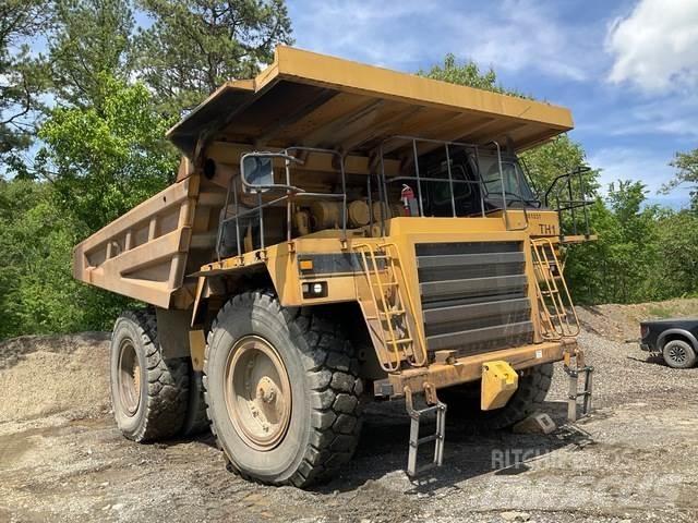 CAT 777D Csuklósdömperek