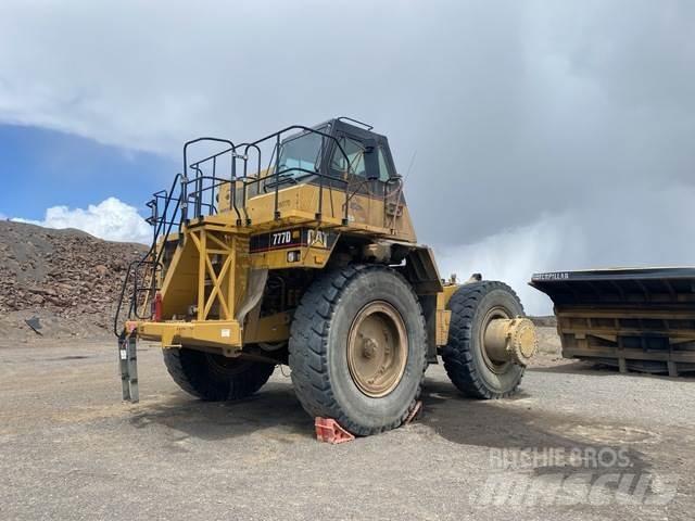 CAT 777D Csuklósdömperek