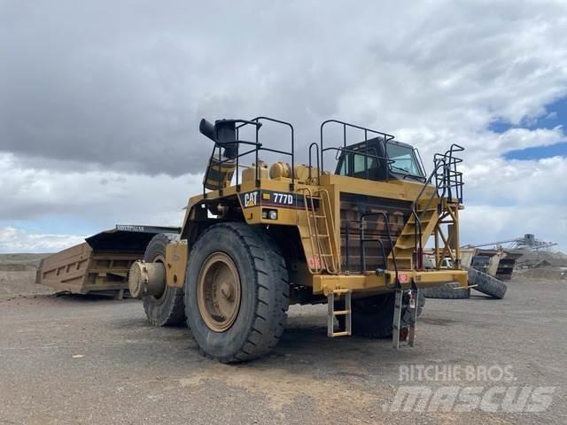CAT 777D Csuklósdömperek