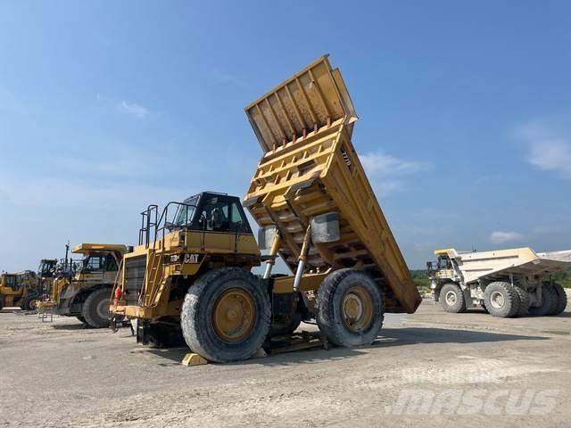 CAT 777D Csuklósdömperek