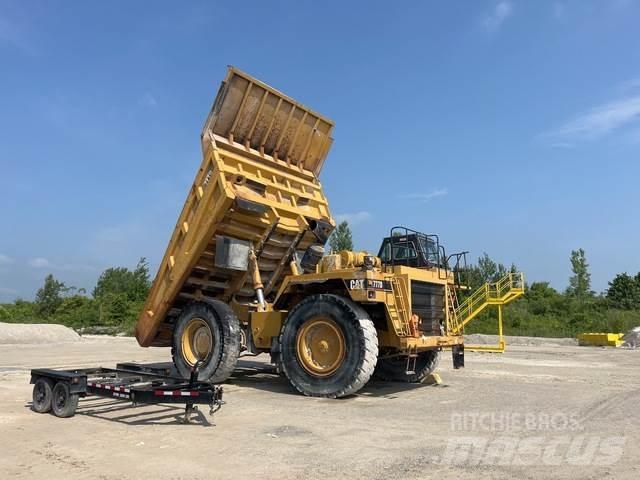CAT 777D Csuklósdömperek