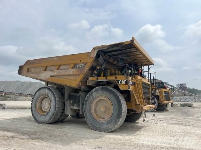 CAT 777D Csuklósdömperek