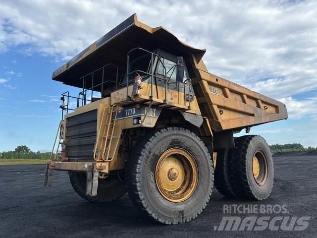 CAT 777D Csuklósdömperek