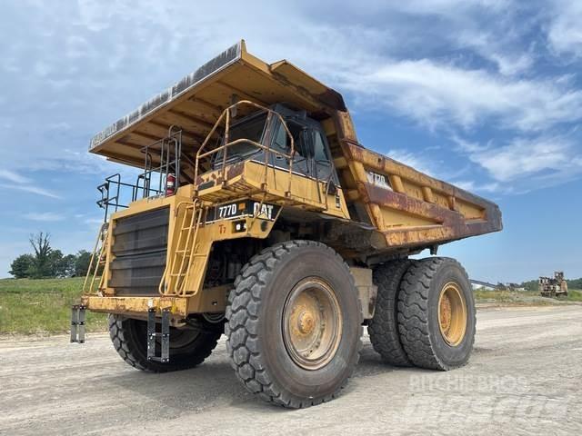 CAT 777D Csuklósdömperek