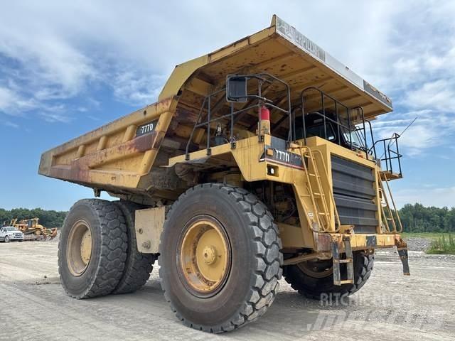 CAT 777D Csuklósdömperek
