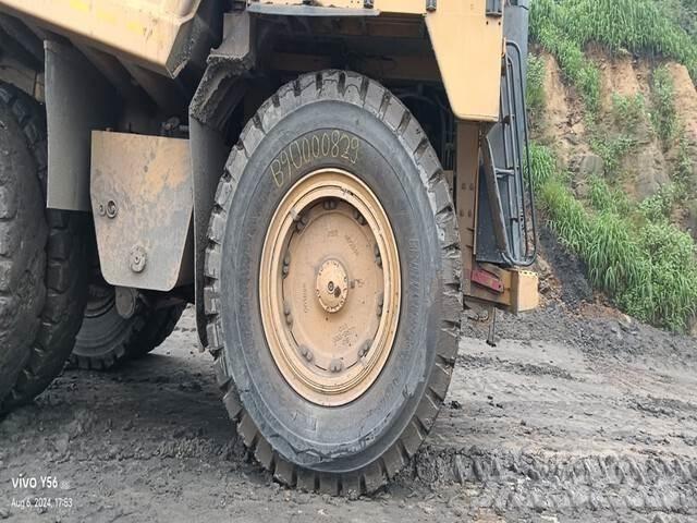 CAT 777E Csuklósdömperek