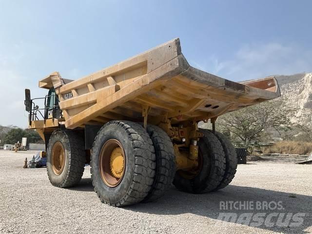 CAT 777F Csuklósdömperek