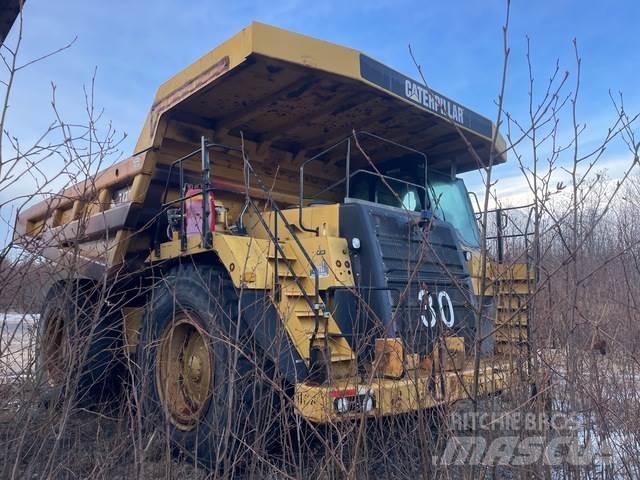 CAT 777F Csuklósdömperek