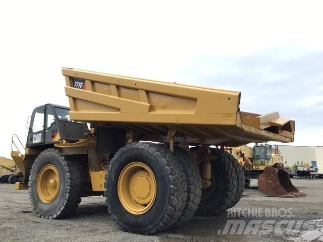 CAT 777F Csuklósdömperek