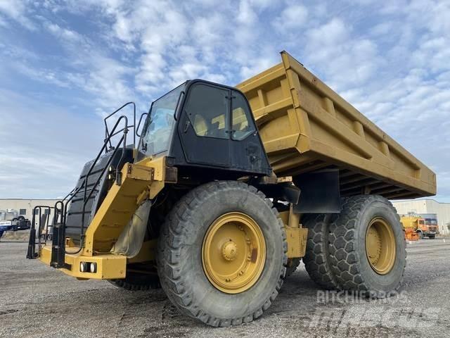CAT 777F Csuklósdömperek
