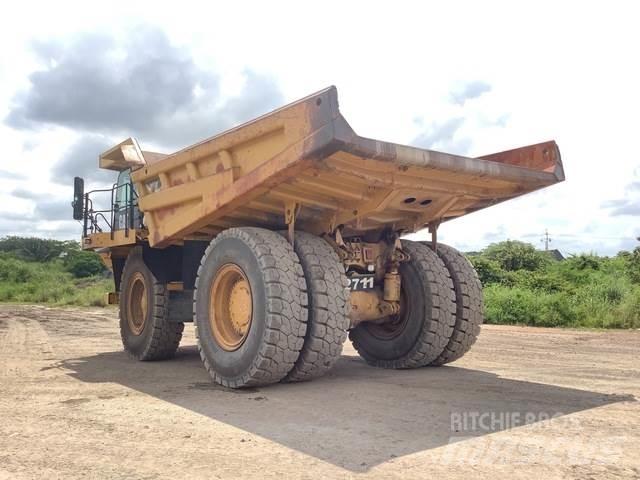 CAT 777F Csuklósdömperek